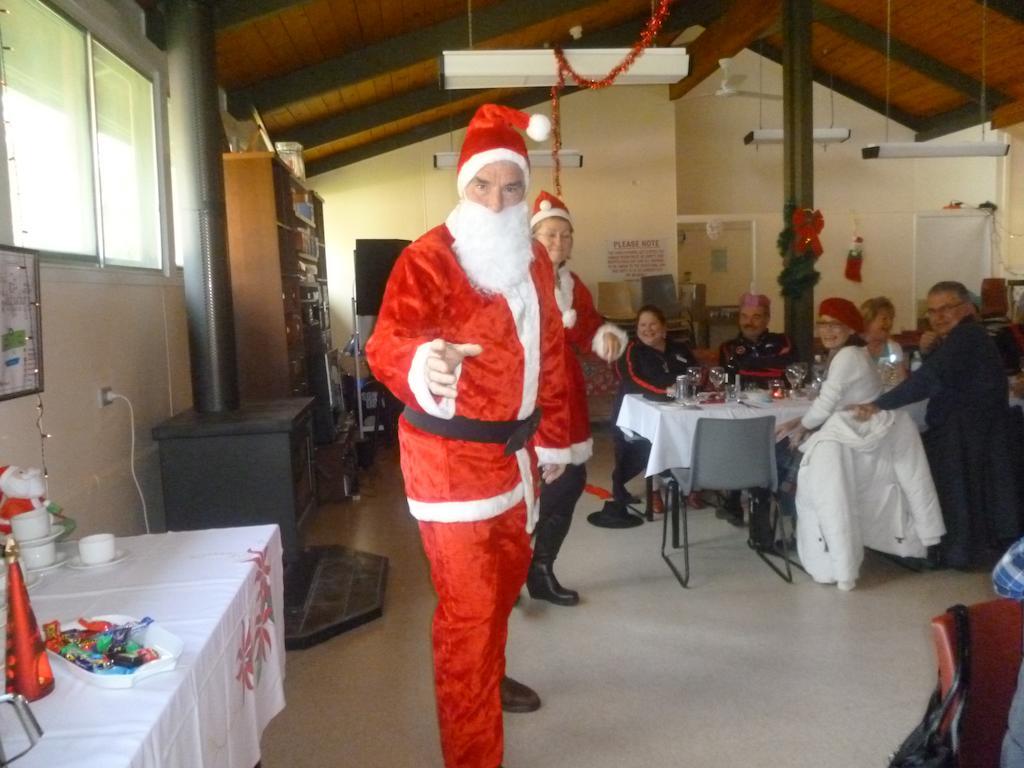 Christmas Creek Cafe & Cabins Lamington ภายนอก รูปภาพ