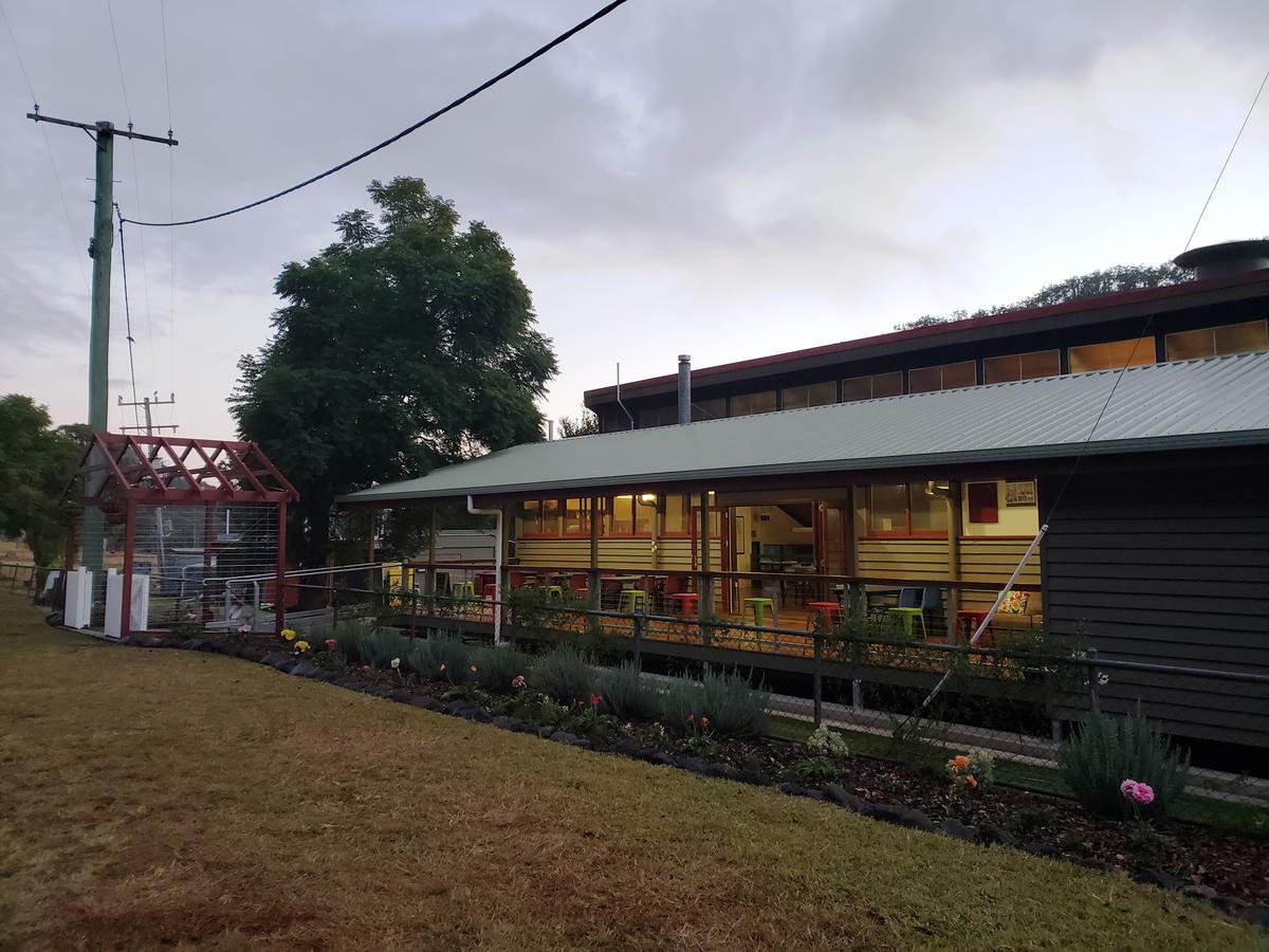 Christmas Creek Cafe & Cabins Lamington ภายนอก รูปภาพ